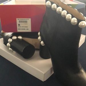 Ankle boots